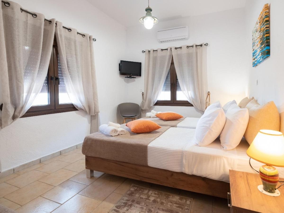 Atalanti Seaside Junior Suites Keratokambos Exterior foto
