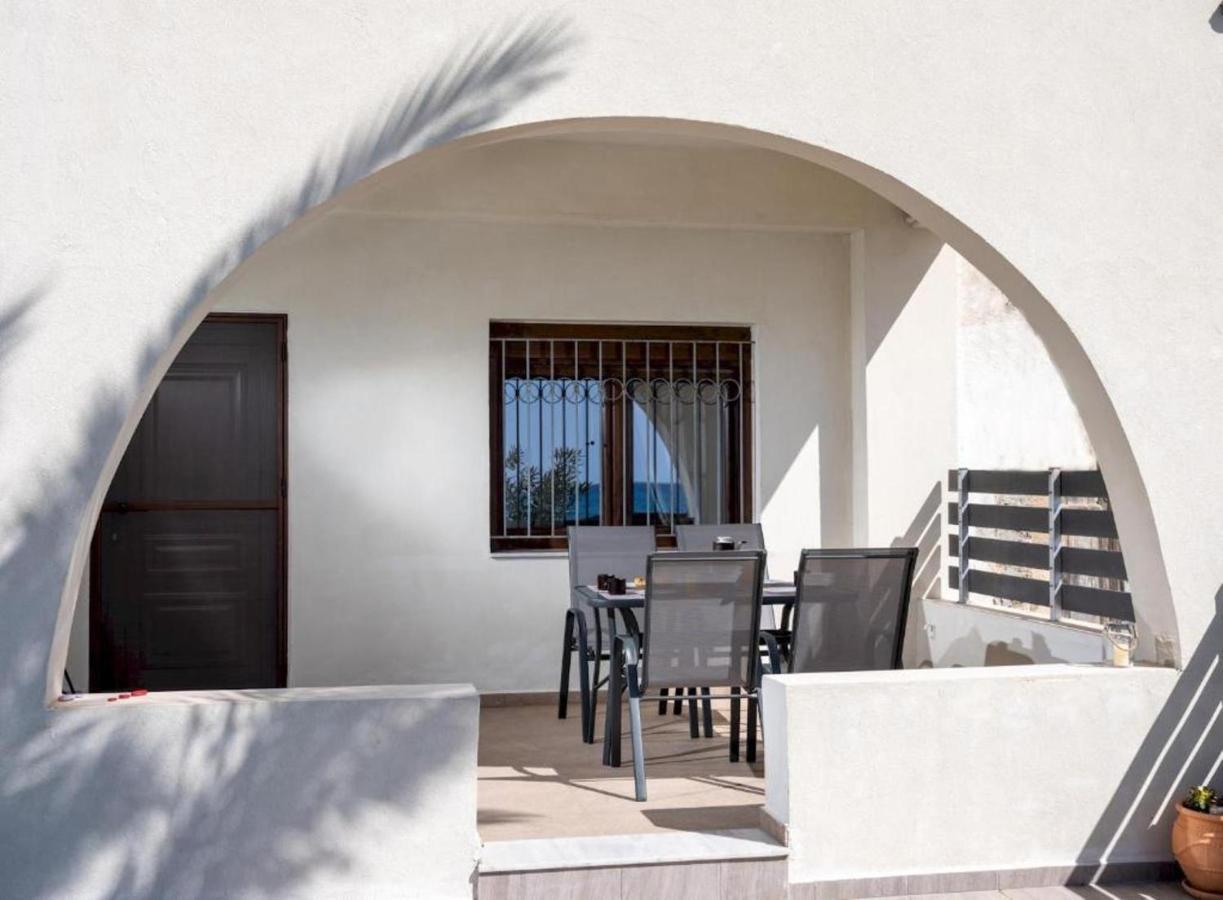 Atalanti Seaside Junior Suites Keratokambos Exterior foto