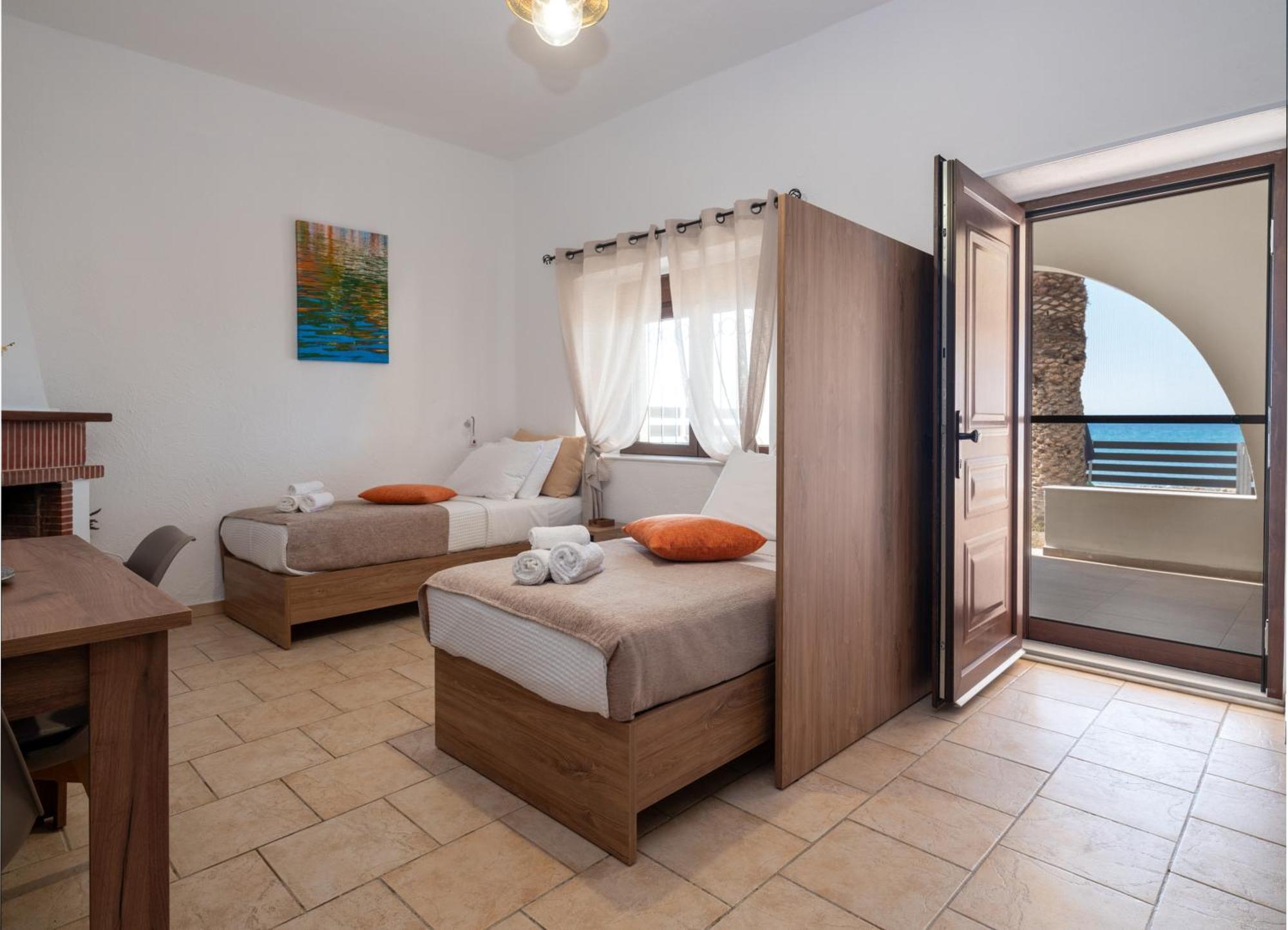 Atalanti Seaside Junior Suites Keratokambos Exterior foto